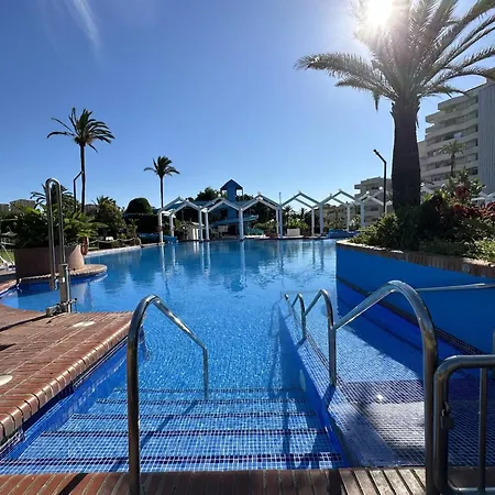 Benalbeach Terraza Xxl Junto Al Mar شقة بينالماذينا